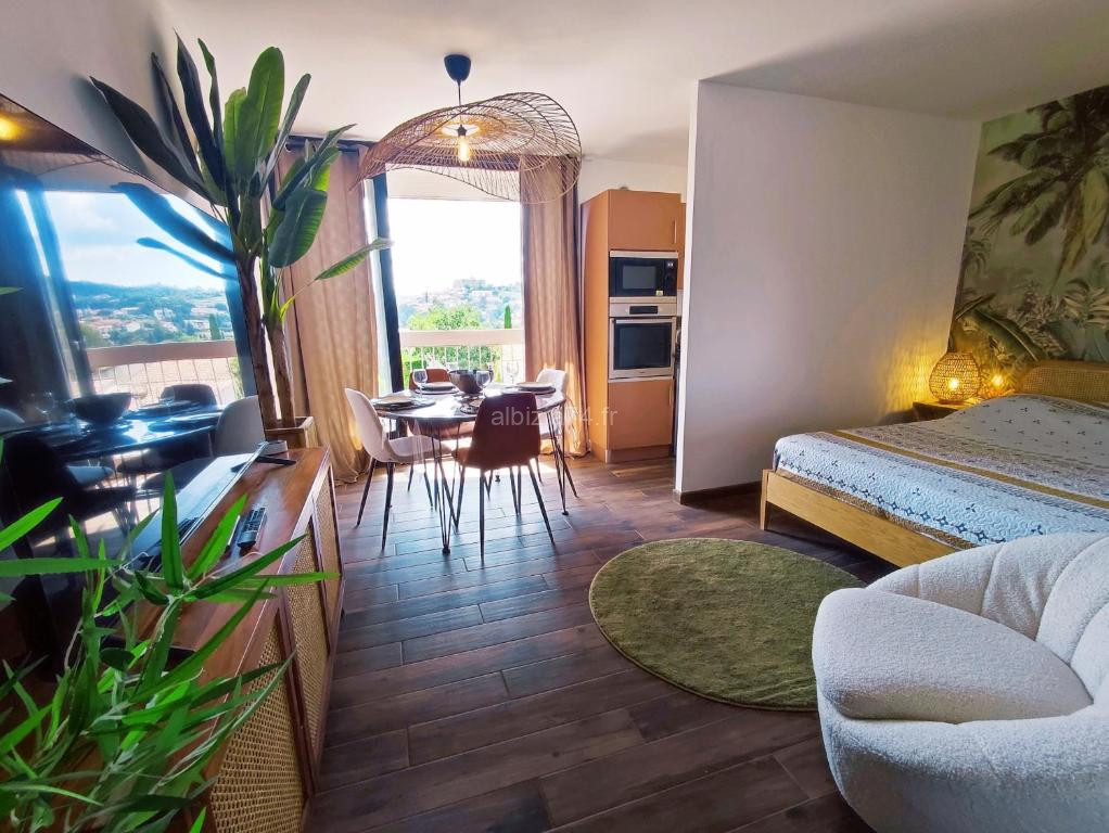 Photo de L'oasis du château !