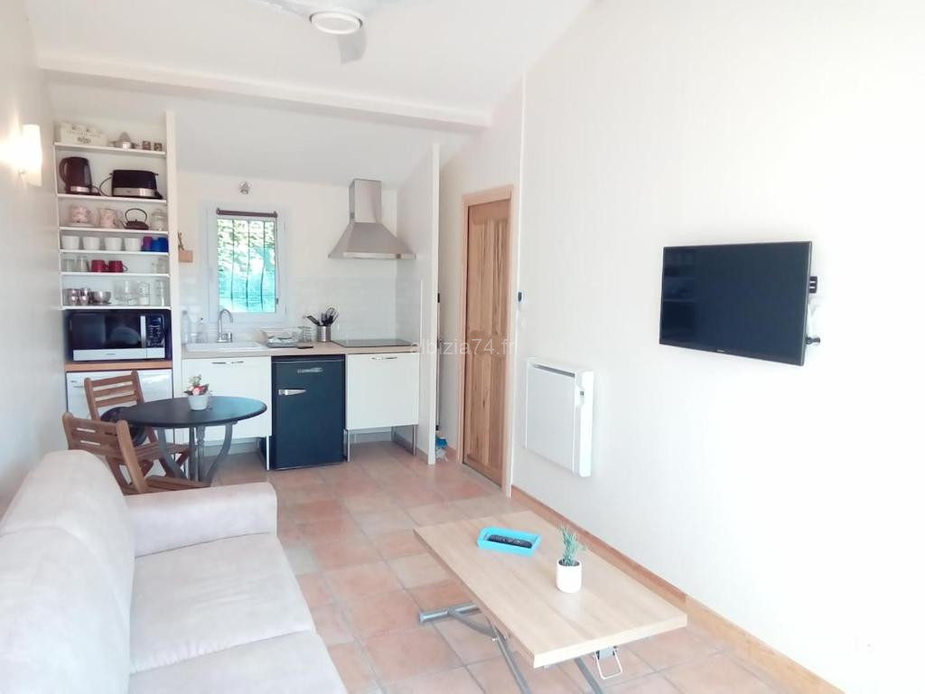 Photo de GREOUX LES BAINS Maisonette avec terasse de 30 m2 et parking privé