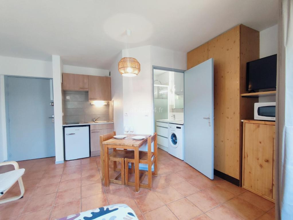 Photo de Le studio des Garrigues - Climatisé