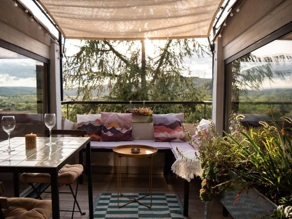 Photo de l'Appartement sur les toits, très jolie vue Provence