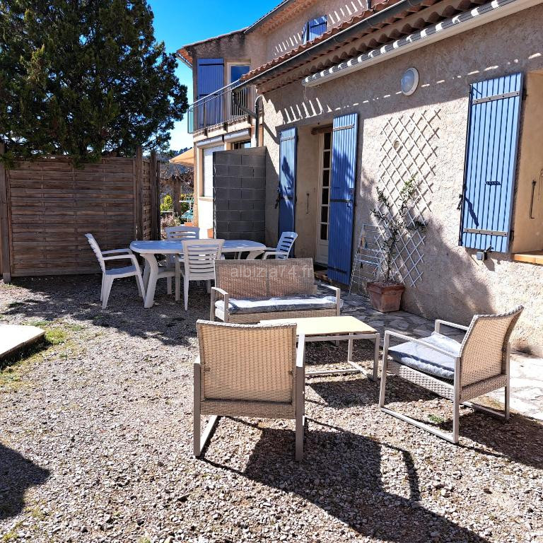 Photo de VILLA T2