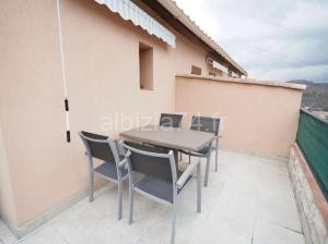 Studio meublé avec terrasse à Gréoux-les-Bains