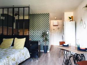 STUDIO ÉLÉGANT & MODERNE - ENTRE LAVANDE ET GORGES DU VERDON à Gréoux-les-Bains