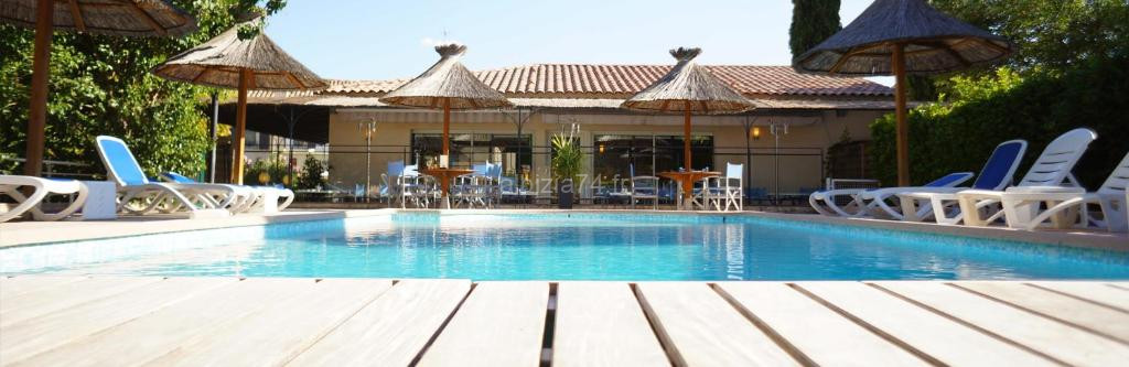 Photo de Hôtel Spa Les Alpes